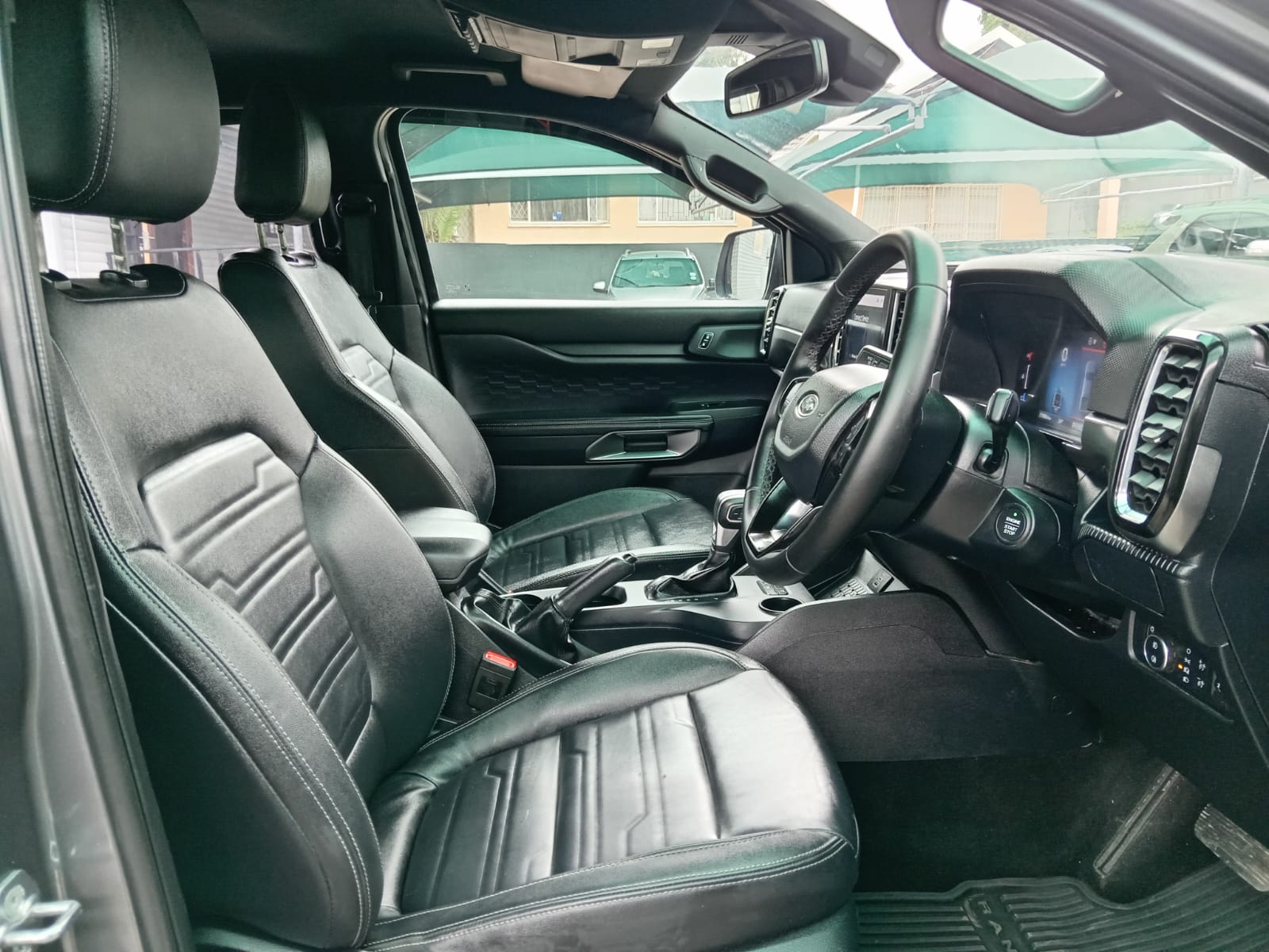 
								2025 Ford Ranger 2.0 Sit Double Cab XLT full									