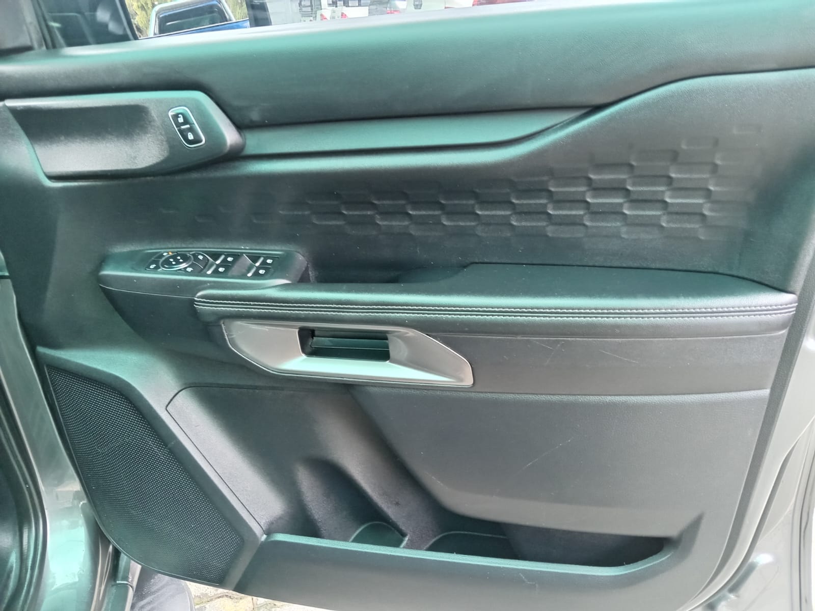 
								2025 Ford Ranger 2.0 Sit Double Cab XLT full									