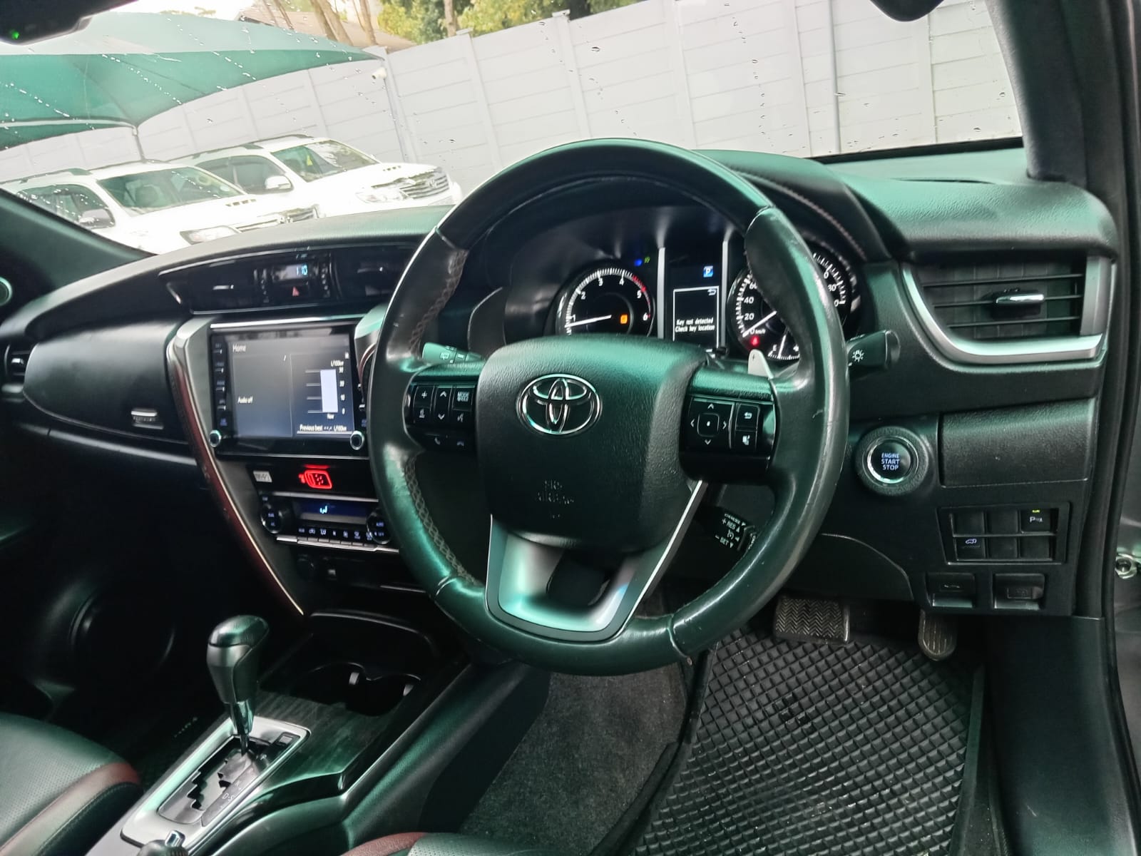 
								2024 Toyota Fortuner 2.8GD-6 full									