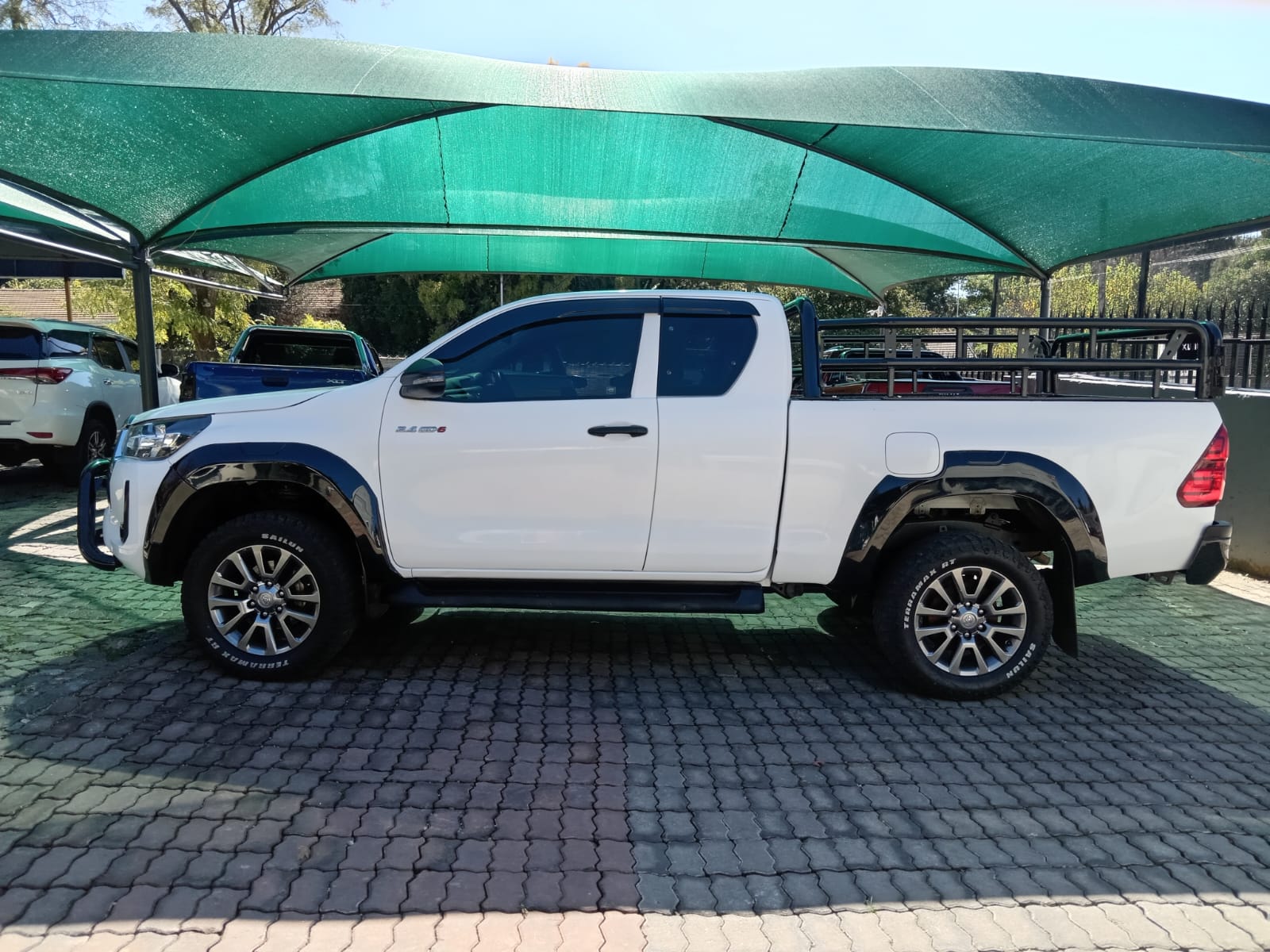
								2021 Toyota Hilux 2.4GD-6 Xtra Cab SRX Auto full									