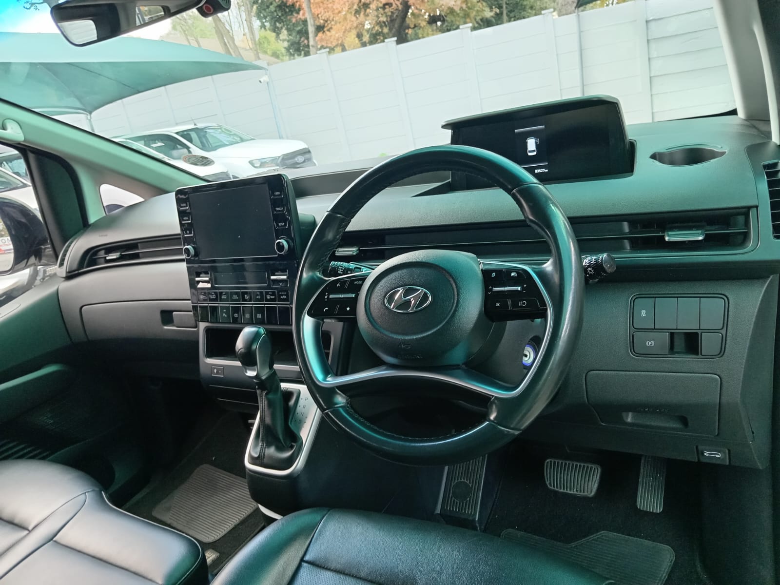 
								Hyundai Staria 2.2D Executive 9-seater full									