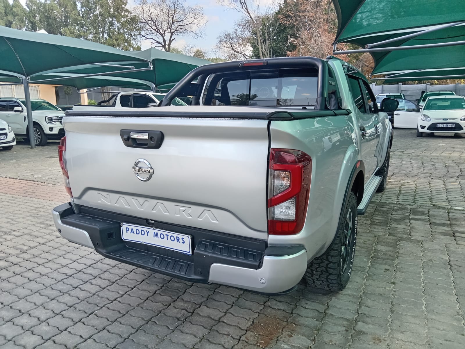 
								2022 Nissan Navara 2.5DDTi Double Cab LE full									