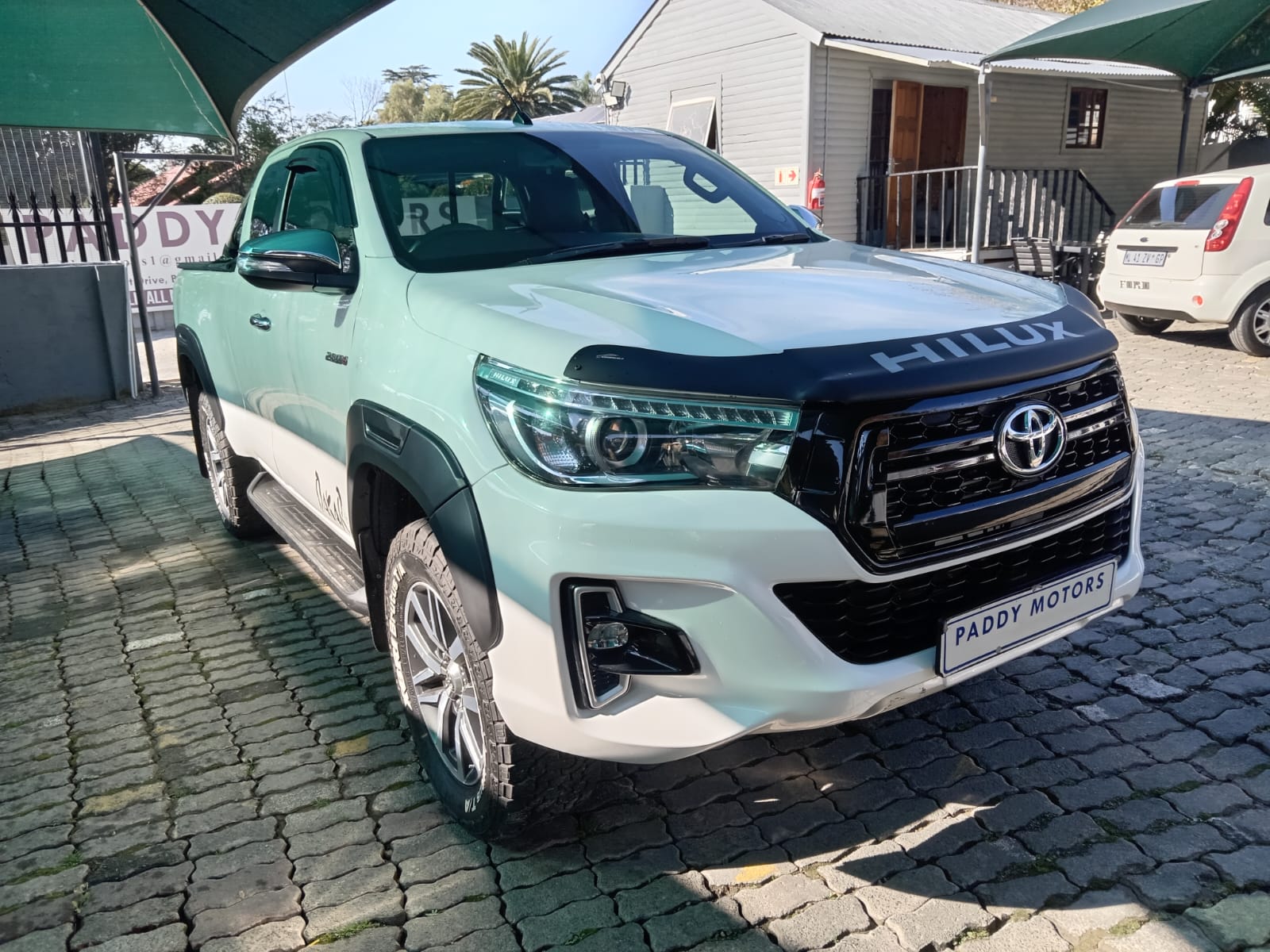 
								2019 Toyota Hilux 2.8GD-6 Xtra Cab 4×4 Raider Auto full									