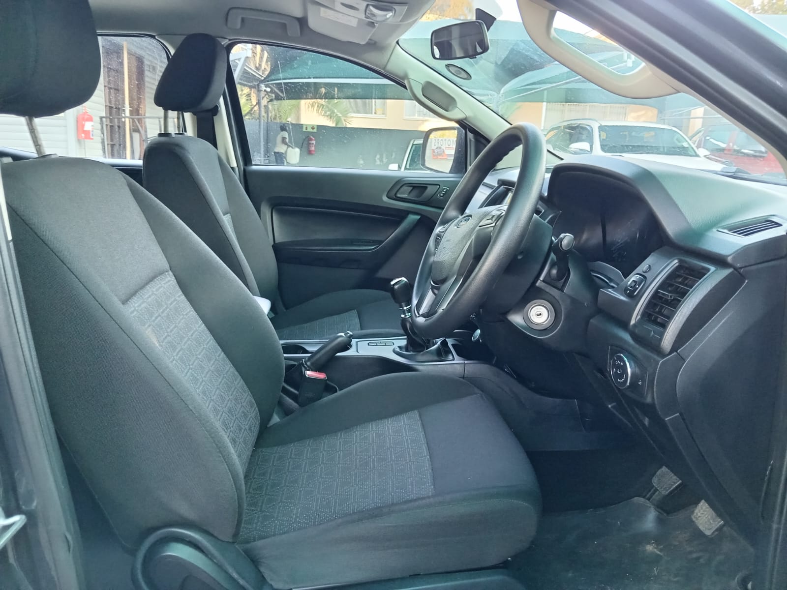 
								2019 Ford Ranger 2.2TDCi Double Cab Hi-Rider XL full									
