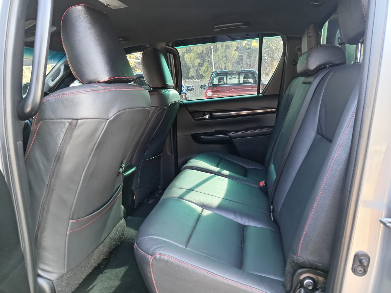 
								2018 Toyota Hilux 2.8GD-6 Double Cab 4×4 Raider Dakar Auto full									