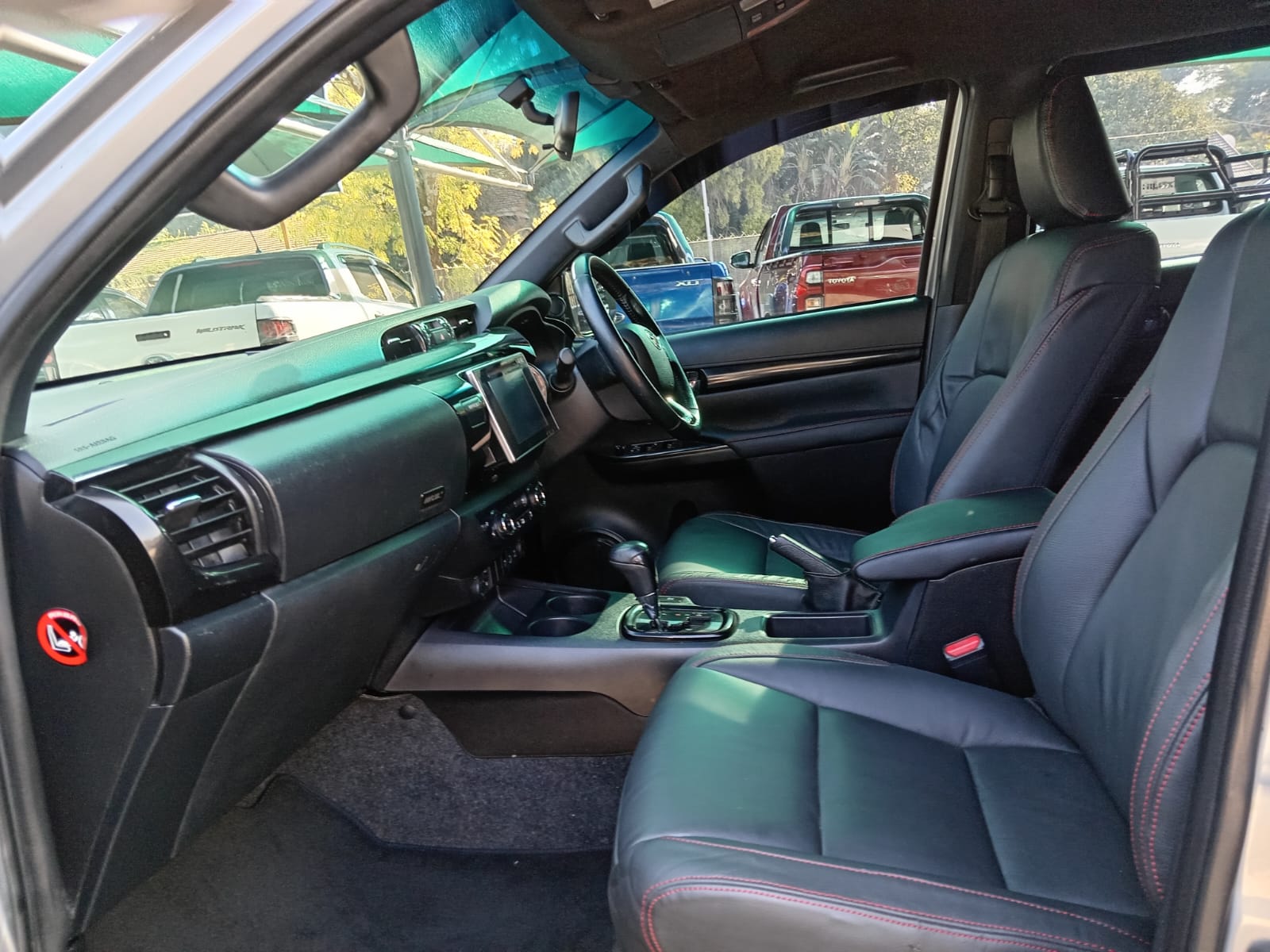 
								2018 Toyota Hilux 2.8GD-6 Double Cab 4×4 Raider Dakar Auto full									