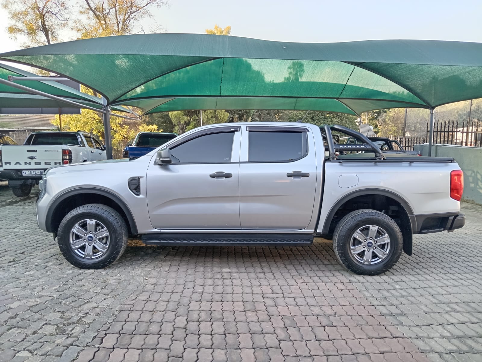 
								2023 Ford Ranger 2.0 Sit Double Cab XL Auto full									