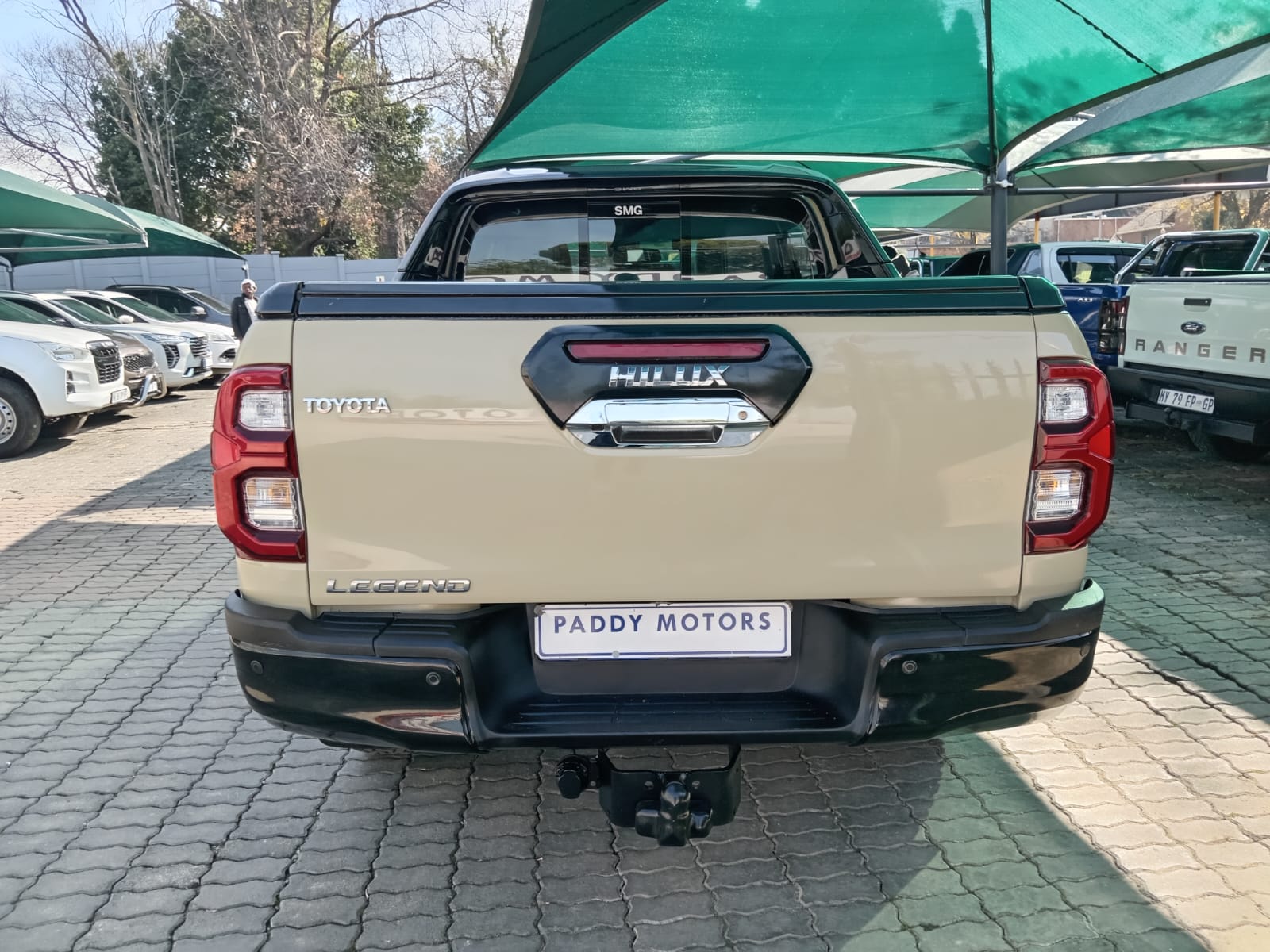 
								2022 Toyota Hilux 2.8GD-6 Double Cab Legend Auto full									