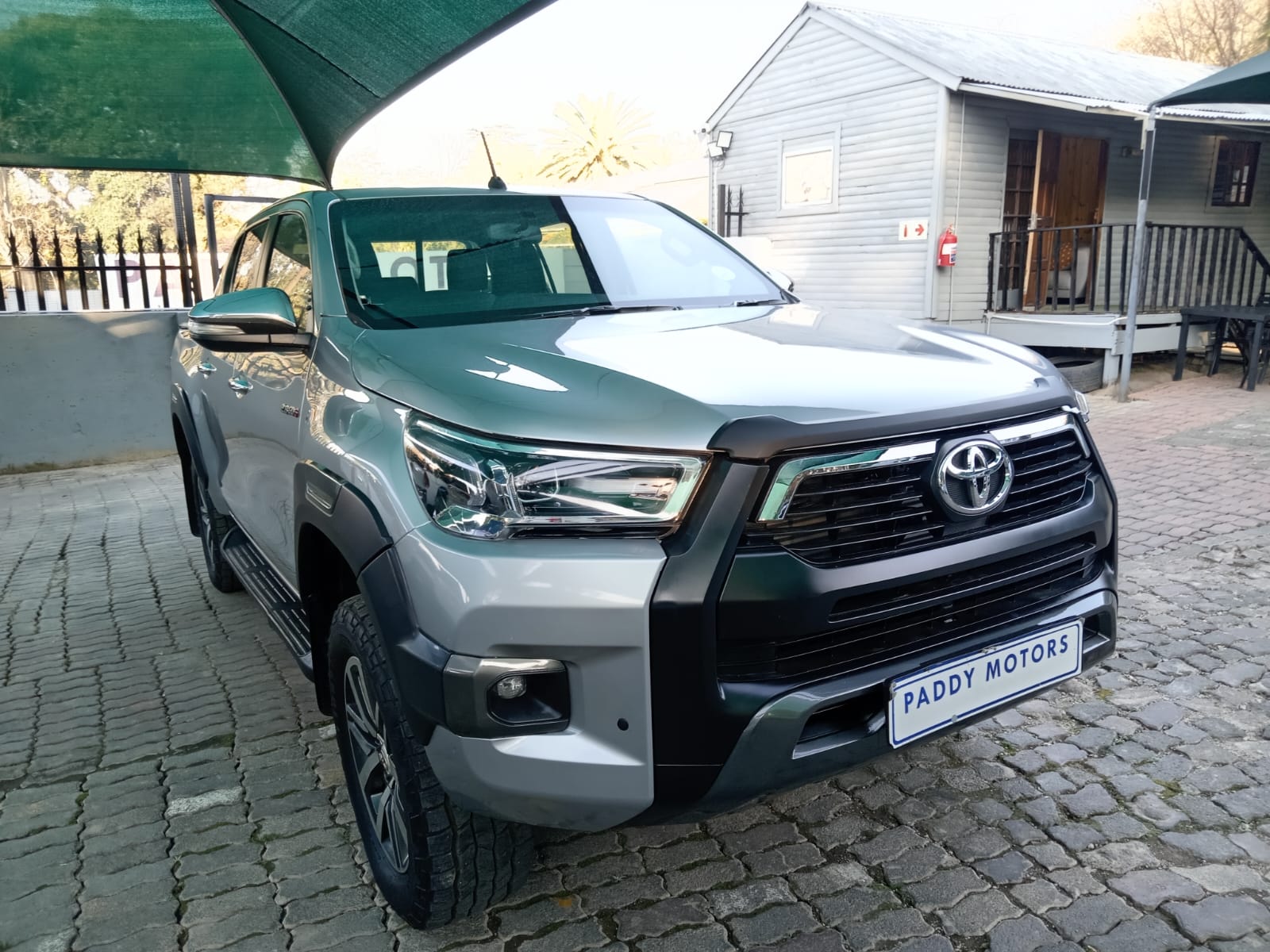 
								2018 Toyota Hilux 2.8GD-6 Double Cab 4×4 Raider full									
