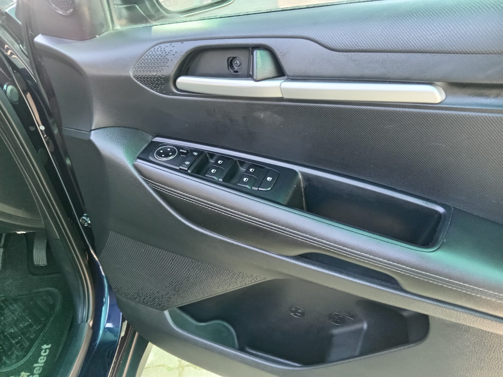 
								2024 Kia Sonnet 1.5 LX full									