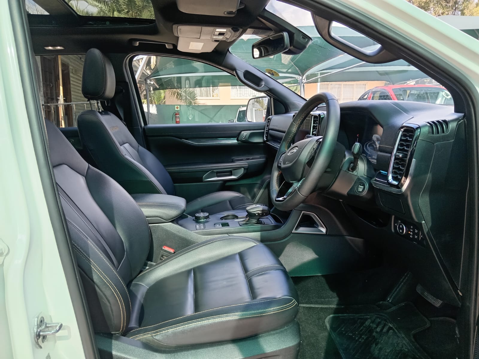 
								2025 Ford Everest 3.0TD V6 4WD Wildtrak full									