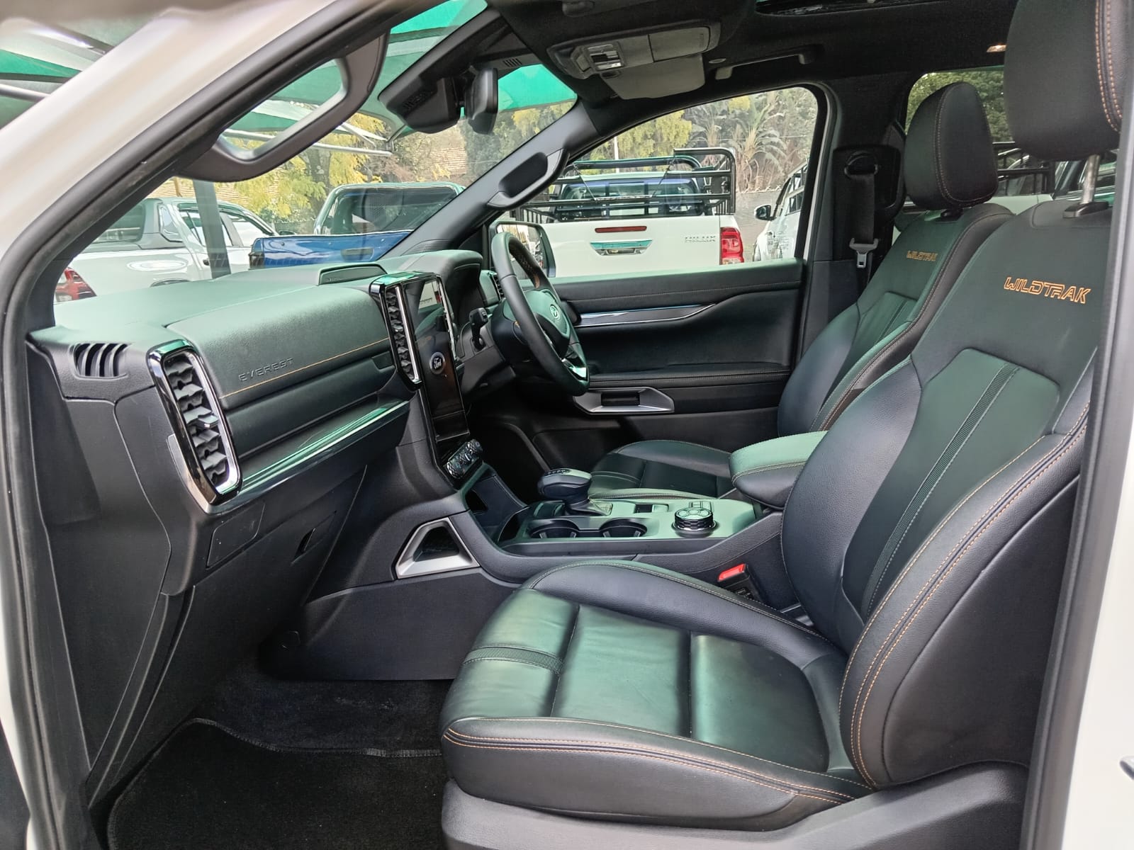 
								2025 Ford Everest 3.0TD V6 4WD Wildtrak full									