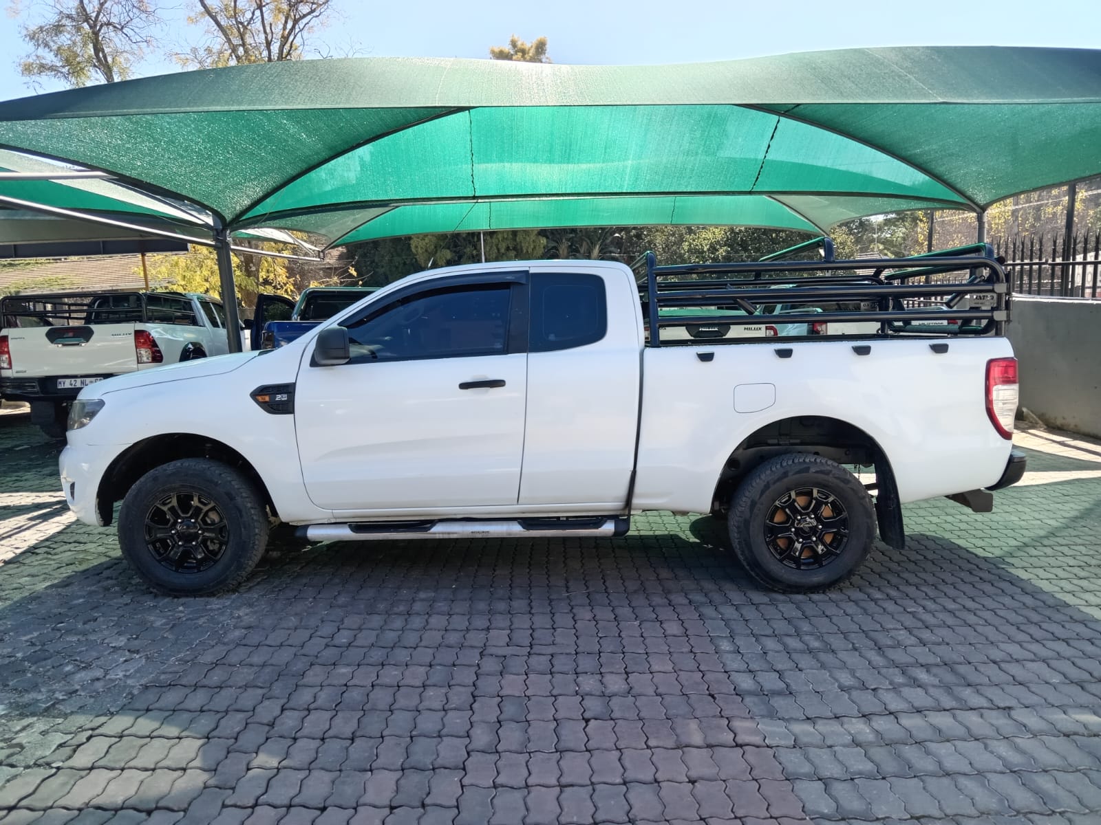 
								2017 Ford Ranger 2.2TDCi SuperCab Hi-Rider XL Auto full									