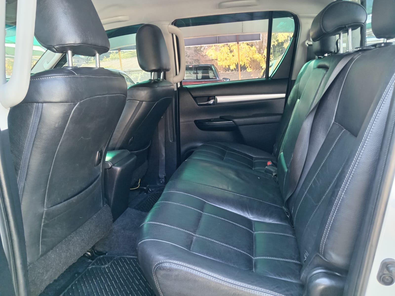 
								2016 Toyota Hilux 2.4GD-6 Double Cab 4×4 SRX full									