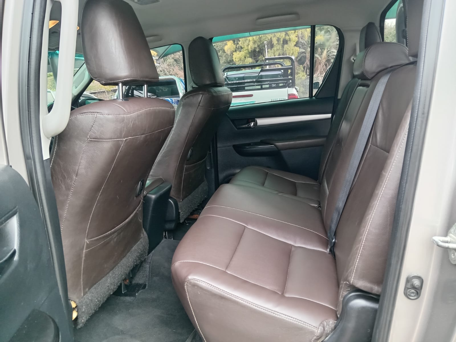 
								2016 Toyota Hilux 2.8GD-6 Double Cab Raider auto full									
