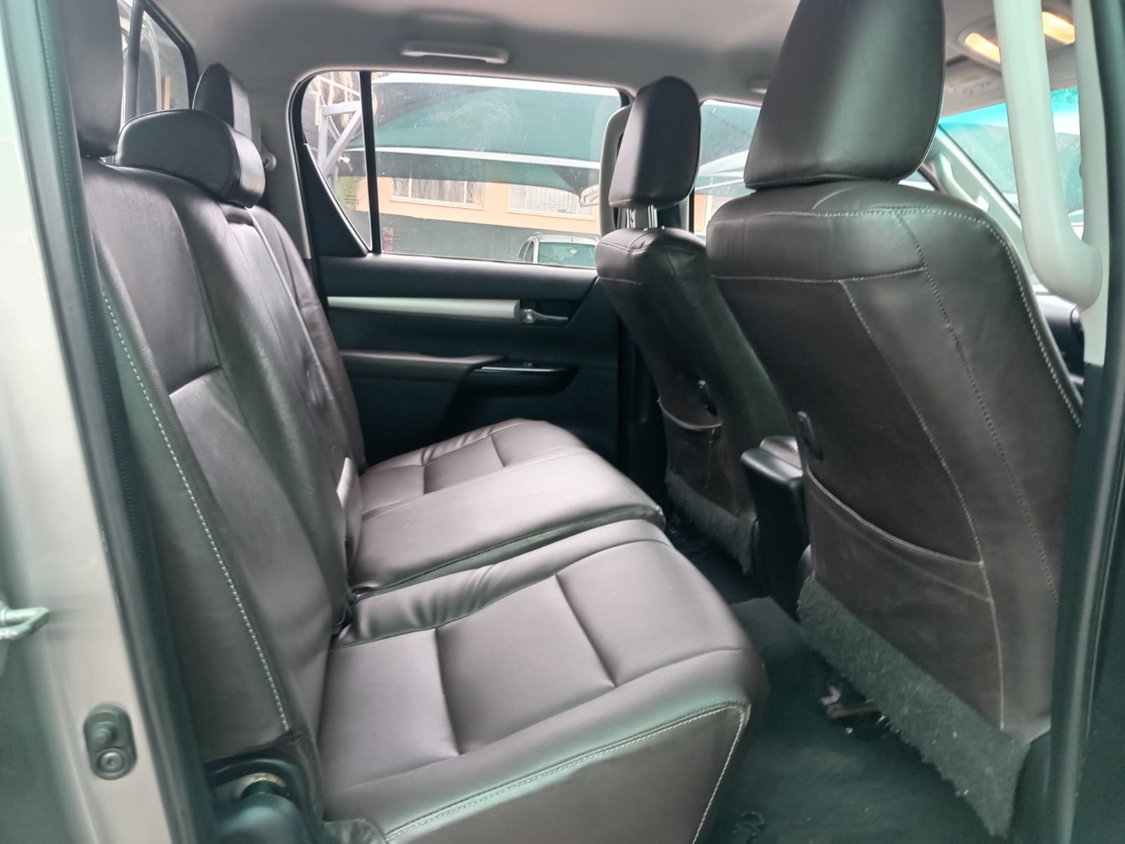 
								2016 Toyota Hilux 2.8GD-6 Double Cab Raider auto full									