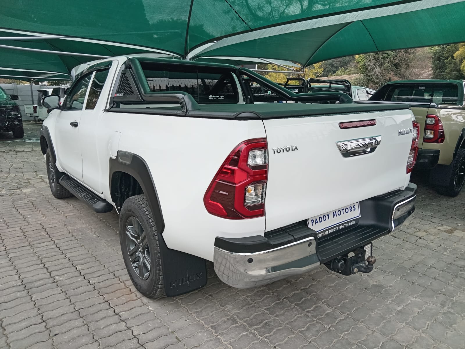 
								2024 Toyota Hilux 2.4GD-6 Xtra Cab Raider full									