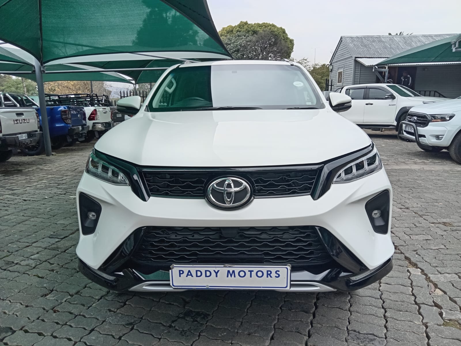 
								2024 Toyota Fortuner 2.4GD-6 4×4 full									