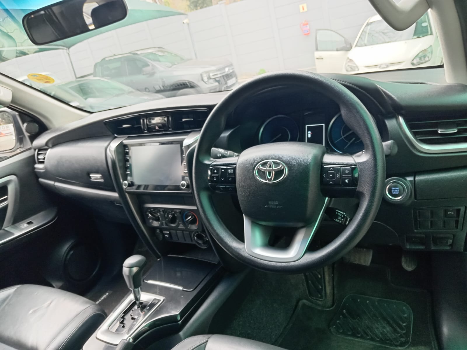 
								2024 Toyota Fortuner 2.4GD-6 4×4 full									