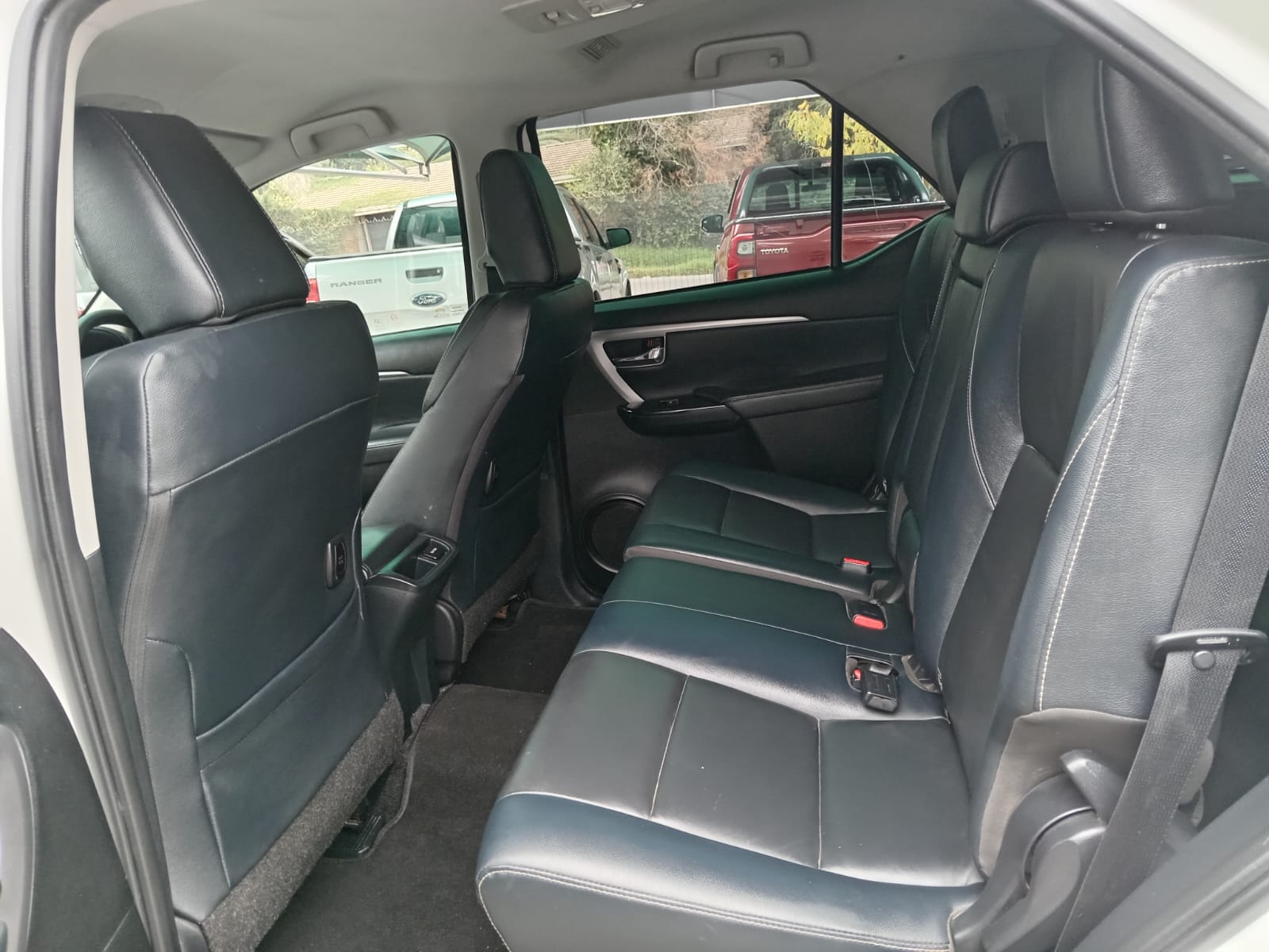 
								2024 Toyota Fortuner 2.4GD-6 4×4 full									
