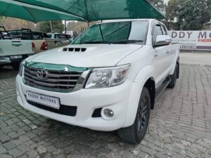 Toyota Hilux 3.0 D4-D Extra Cab Raider