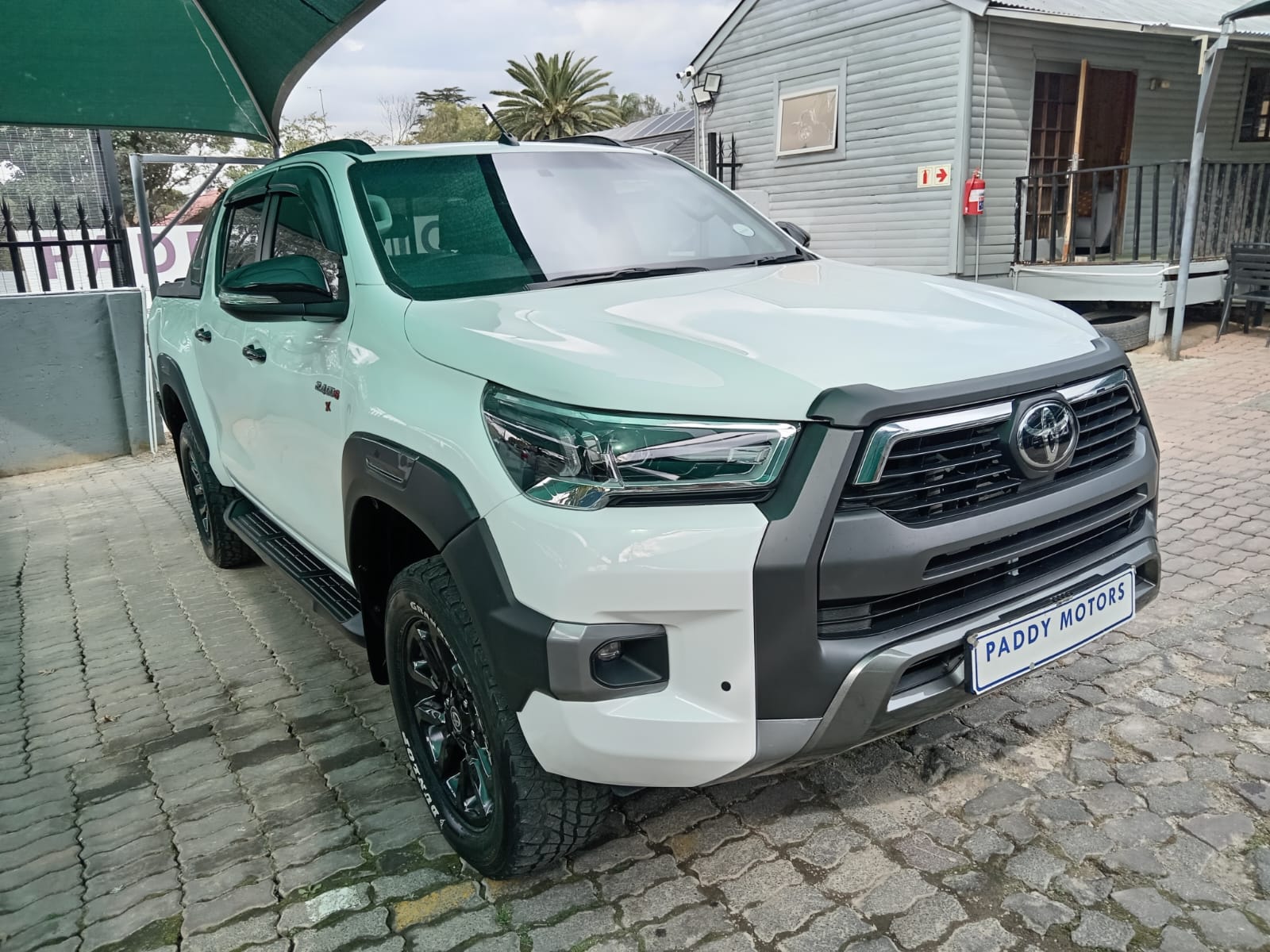 
								2024 Toyota Hilux 2.4GD-6 Double Cab 4×4 Raider X full									