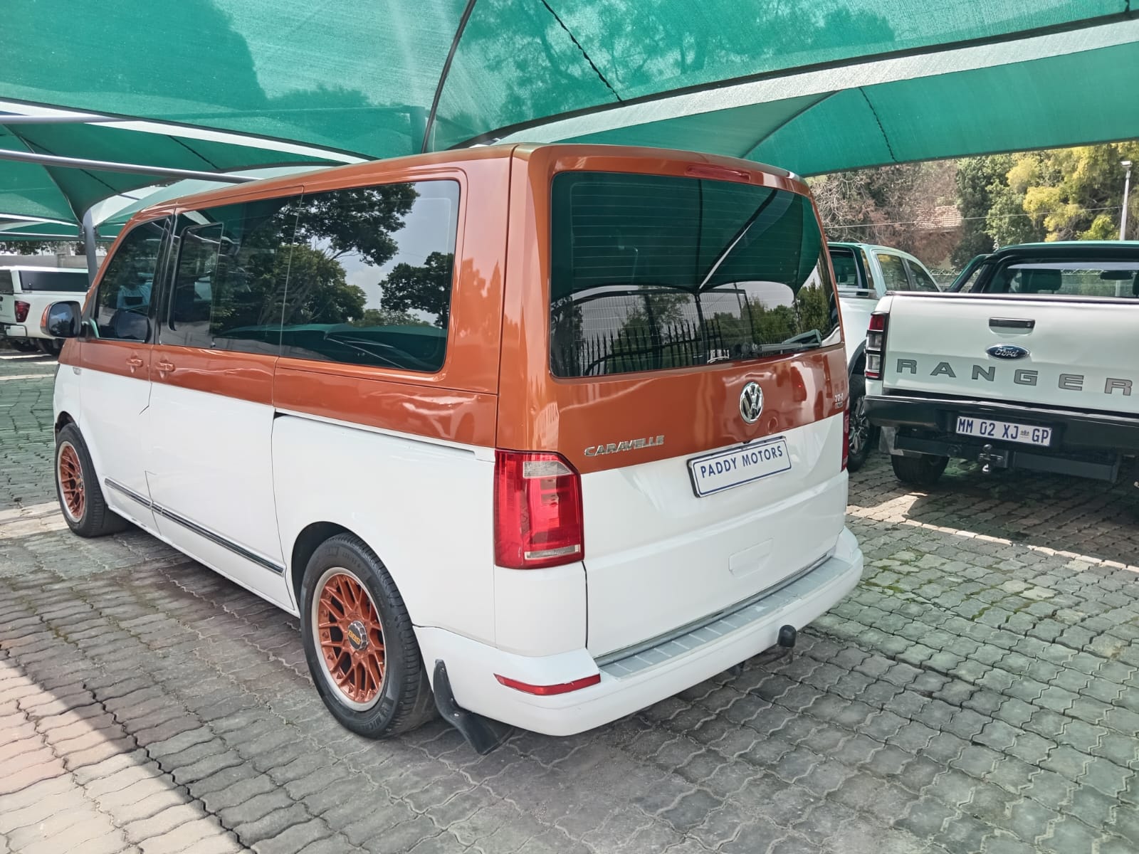 
								2017 Volkswagen Caravelle 2.0BiTDI Highline full									