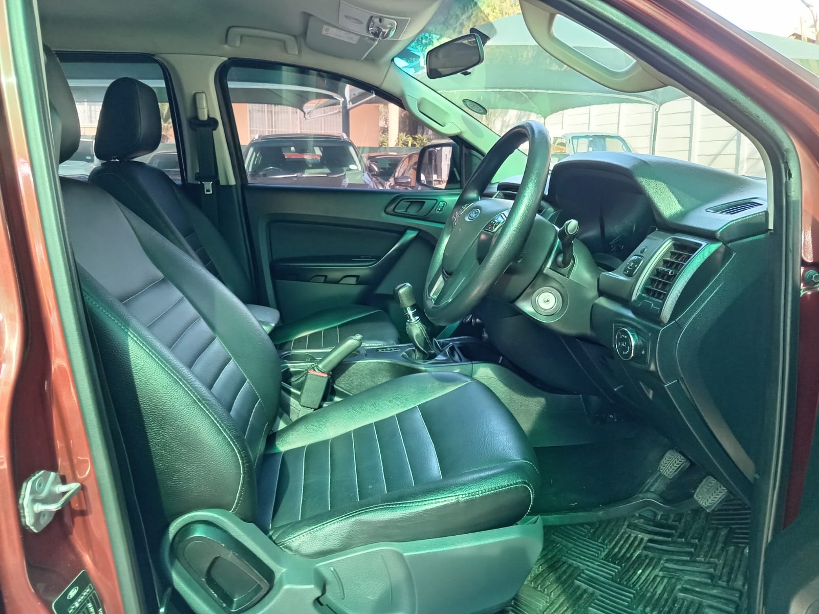 
								2020 Ford Ranger 2.2TDCi Double Cab Hi-Rider XL full									