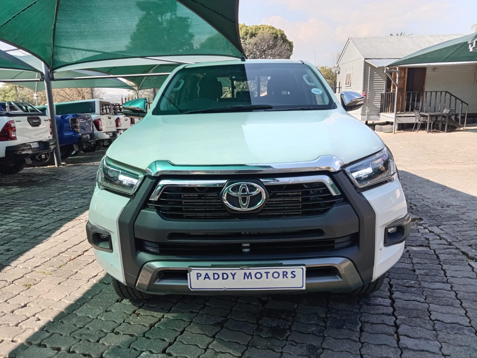 
								2023 Toyota Hilux 2.8GD-6 Double Cab full									