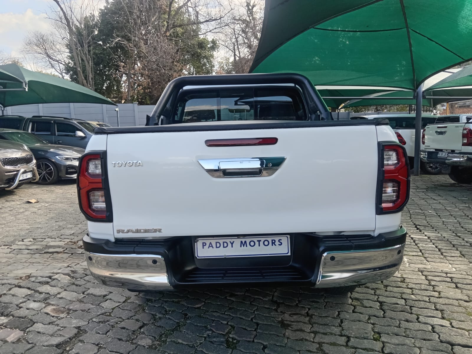 
								2023 Toyota Hilux 2.4GD-6 Double Cab Raider full									
