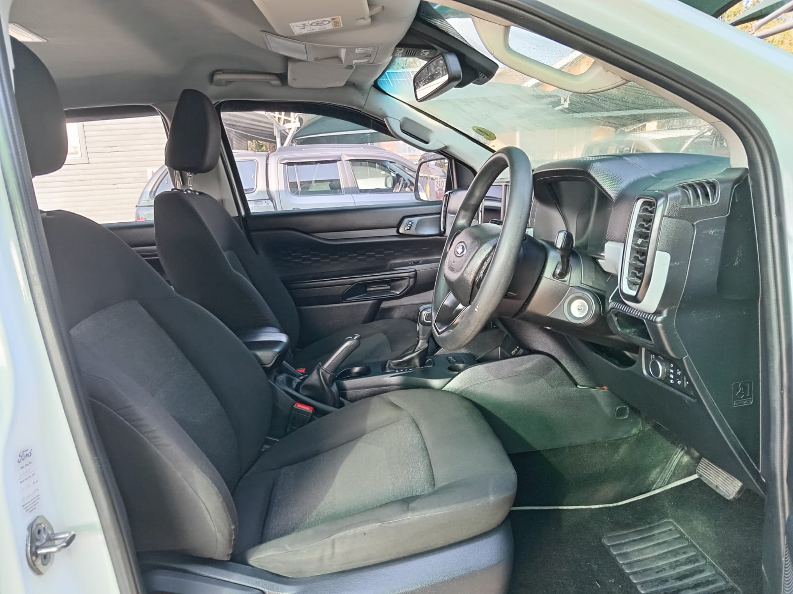 
								Ford Ranger 2.0 XL Double cab Auto full									