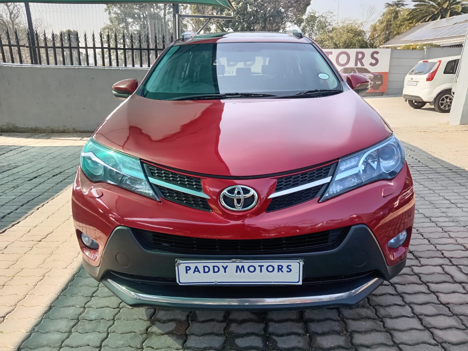 
								2014 Toyota Rav 4 2.2 Auto full									