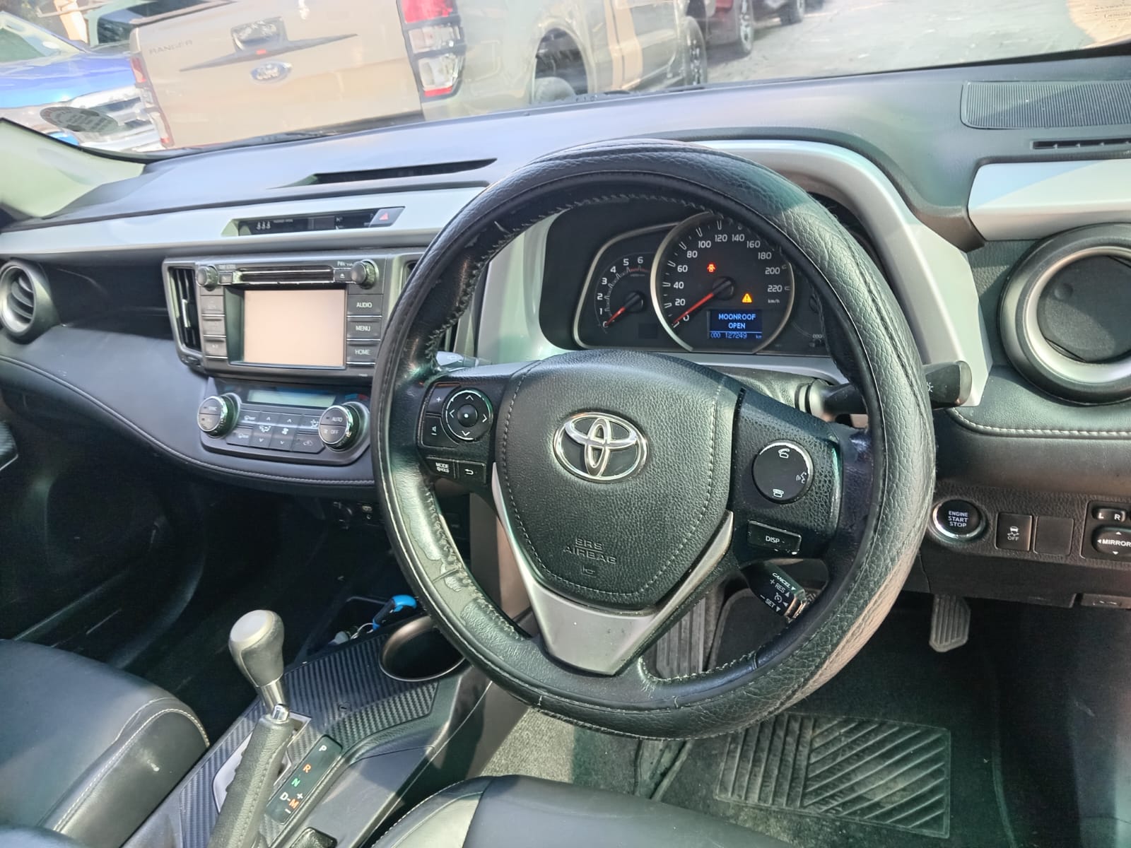 
								2014 Toyota Rav 4 2.2 Auto full									