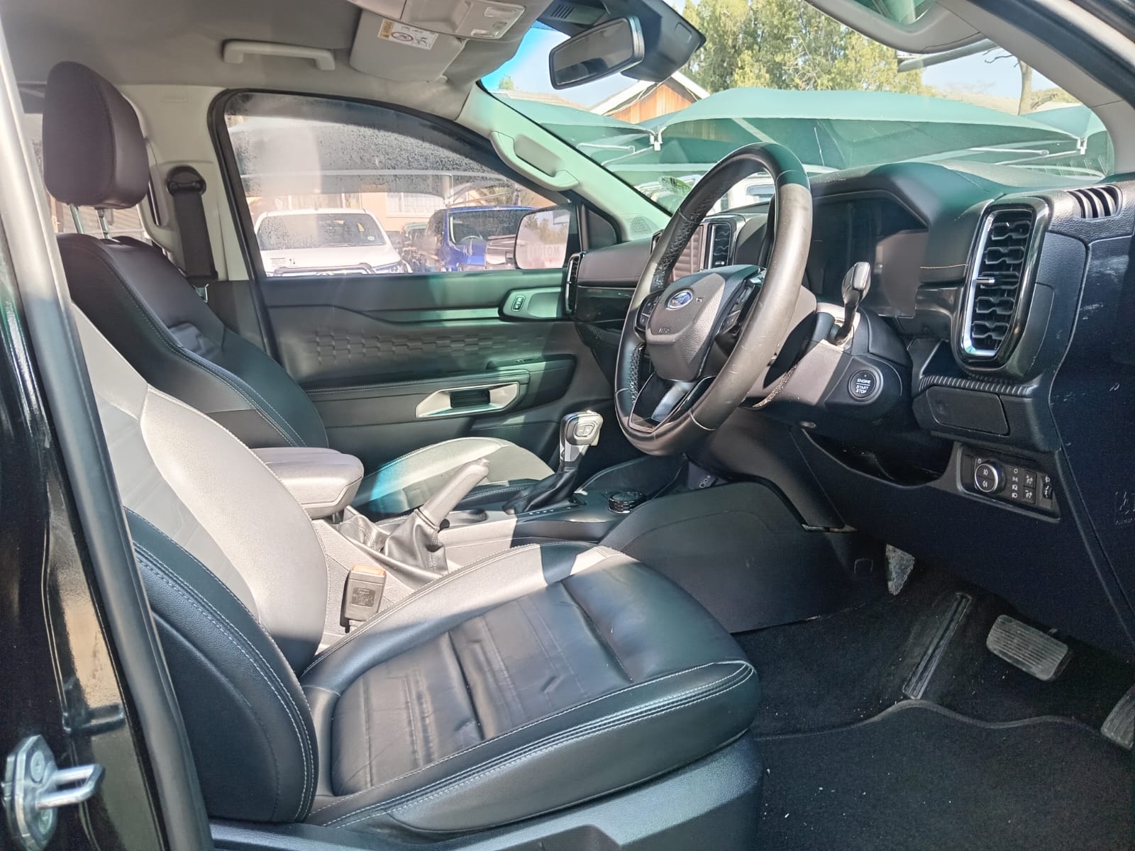 
								Ford Ranger 2.0 XLT Double Cab XLT 4X4 full									