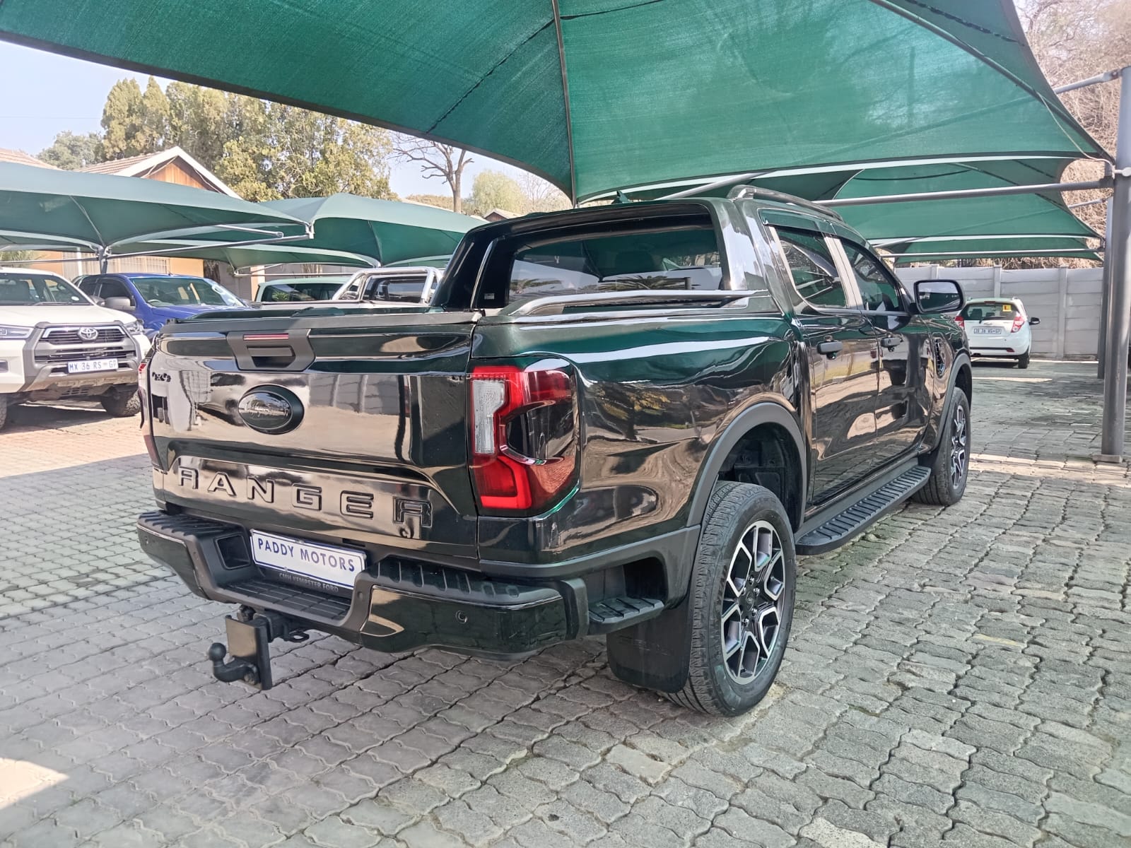 
								Ford Ranger 2.0 XLT Double Cab XLT 4X4 full									