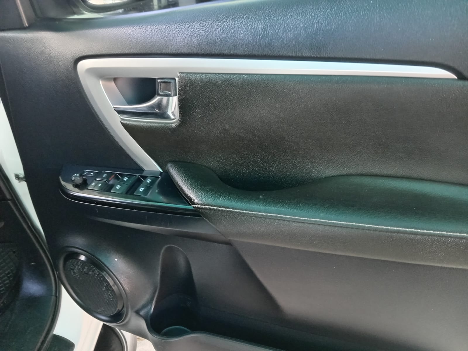 
								2019 TOYOTA FORTUNER 2.8 GD-6 AUTO full									
