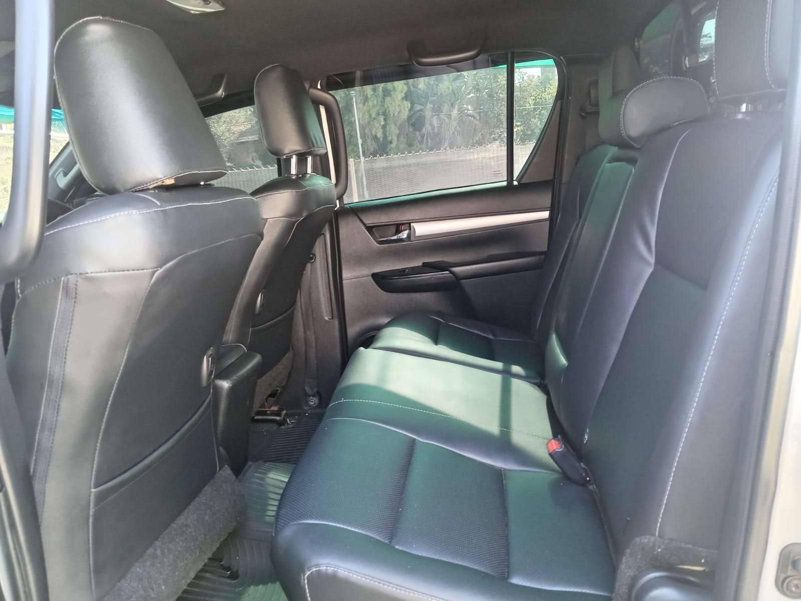 
								2016 Toyota Hilux 2.8GD-6 Double Cab 4×2 Raider full									