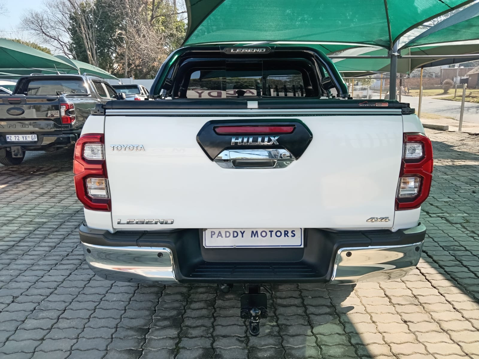 
								2021 Toyota Hilux 2.4GD-6 Double Cab Raider full									