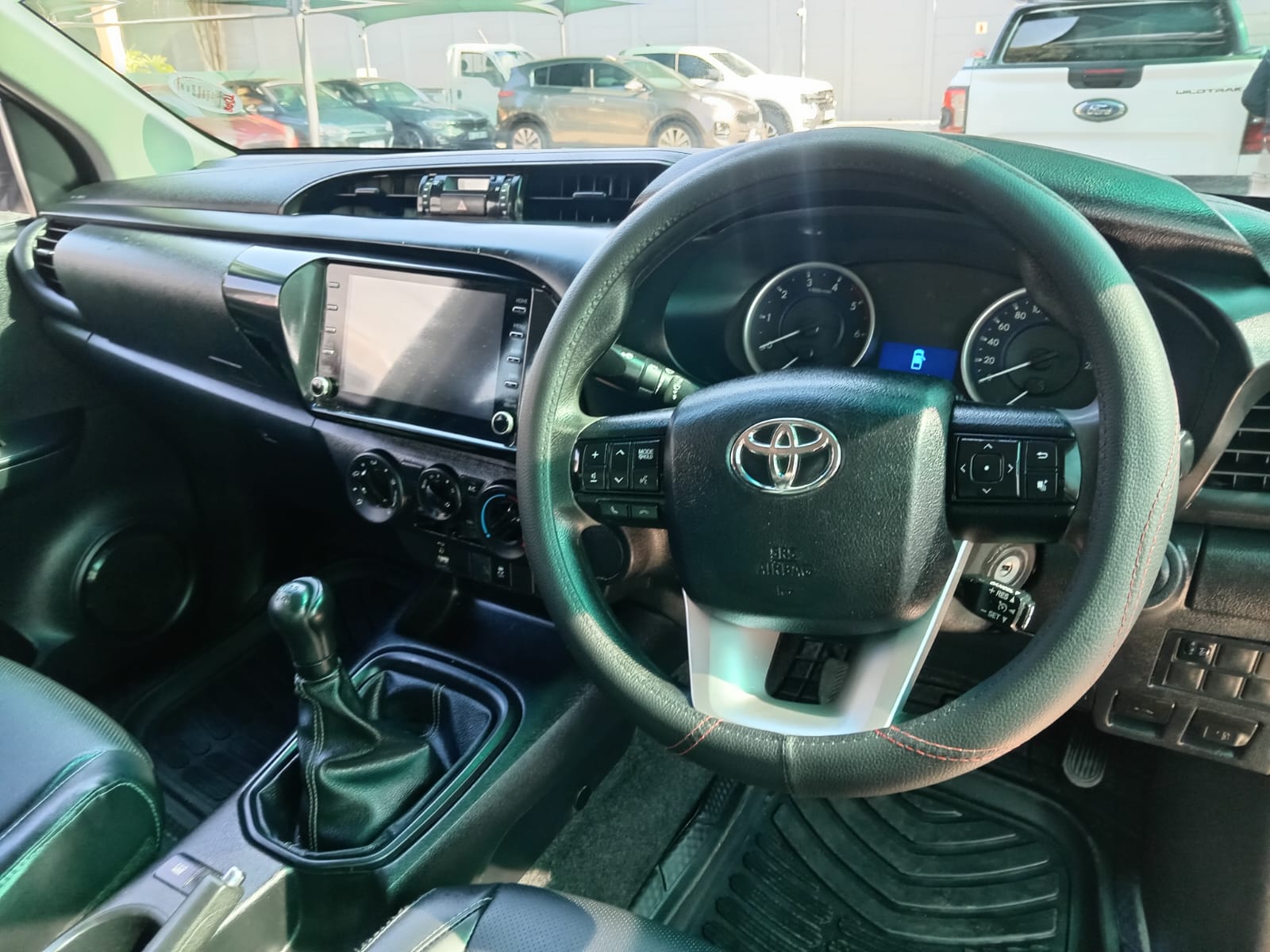 
								2020 Toyota Hilux 2.4 GD-6 Extended Cab full									