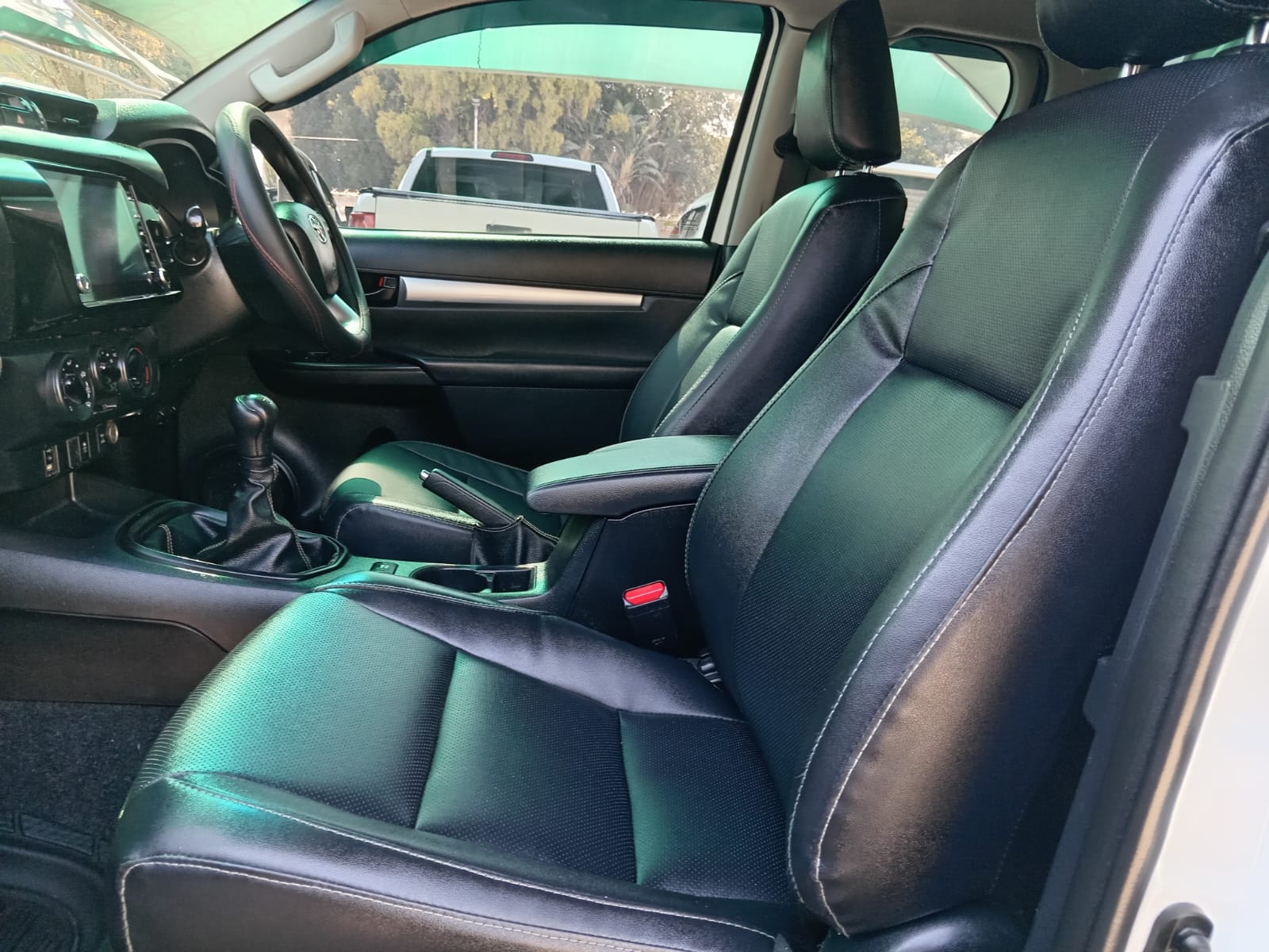 
								2020 Toyota Hilux 2.4 GD-6 Extended Cab full									