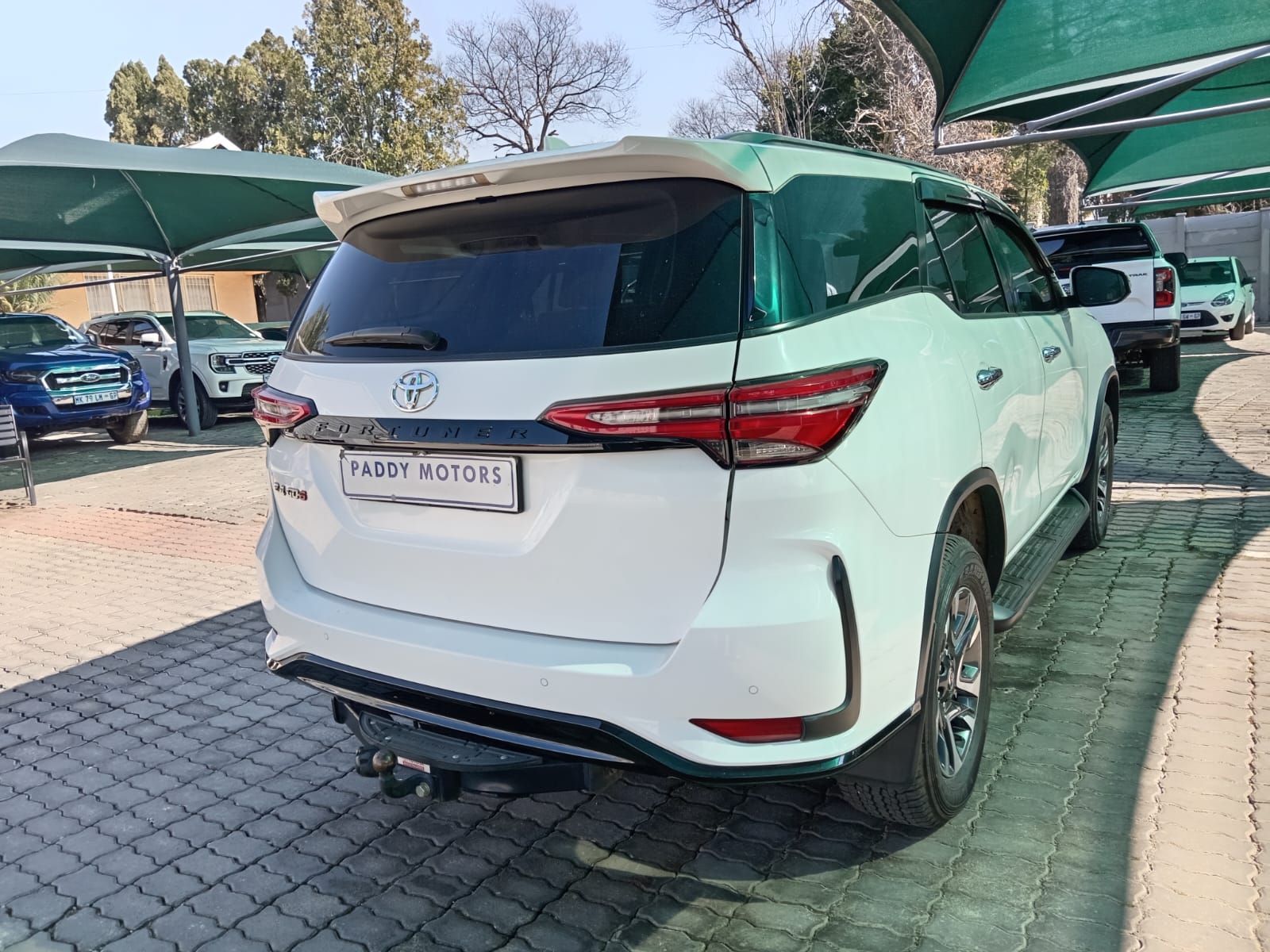 
								2023 TOYOTA FORTUNER 2.4 GD-D AUTO full									