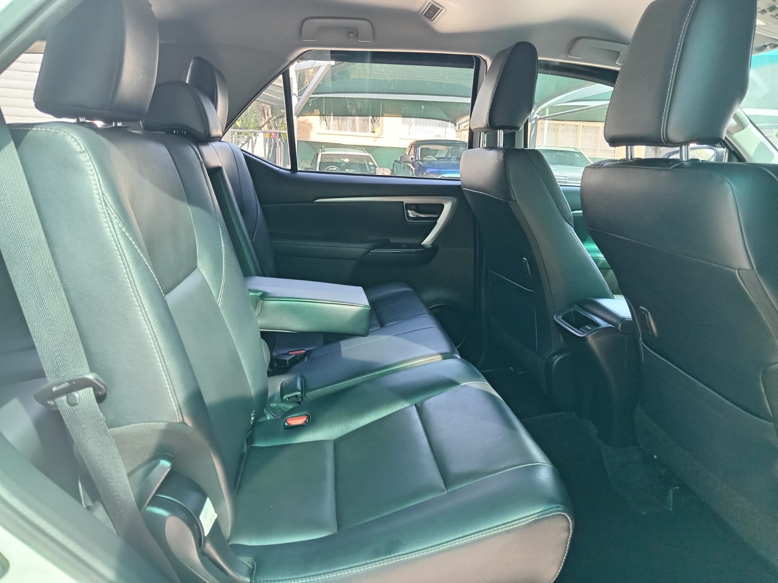 
								2023 TOYOTA FORTUNER 2.4 GD-D AUTO full									