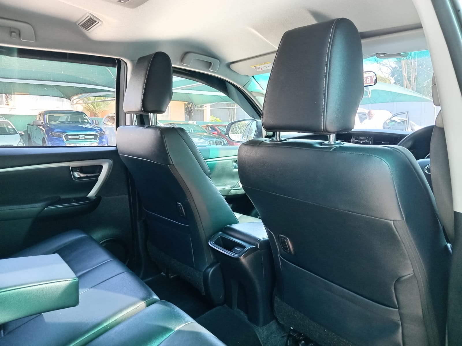 
								2023 TOYOTA FORTUNER 2.4 GD-D AUTO full									