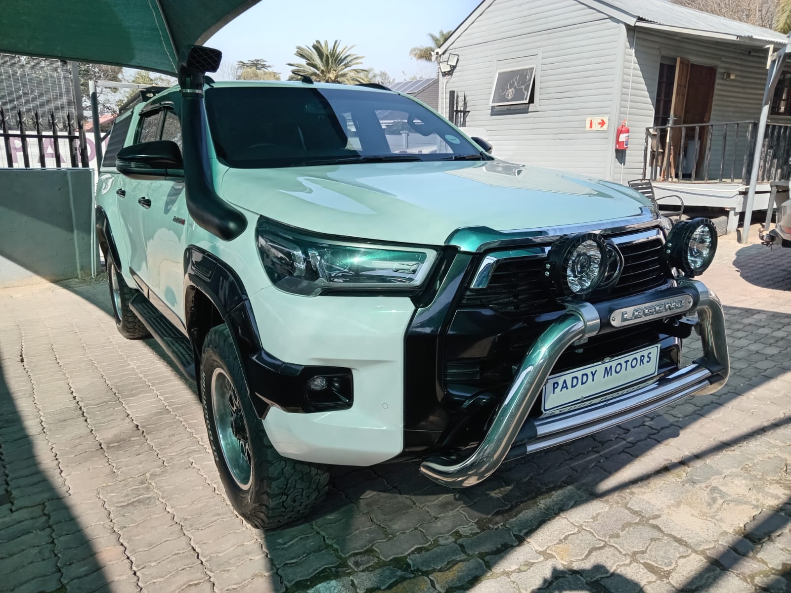 
								2023 TOYOTA HILUX 2.4 GD-6 DOUBLE CAB full									