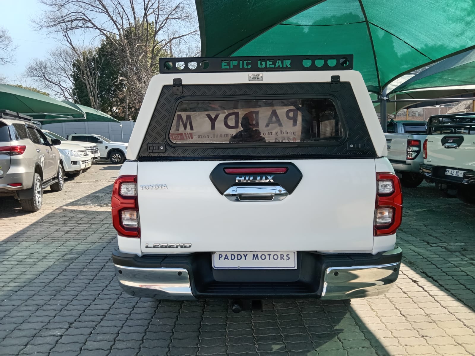 
								2023 TOYOTA HILUX 2.4 GD-6 DOUBLE CAB full									