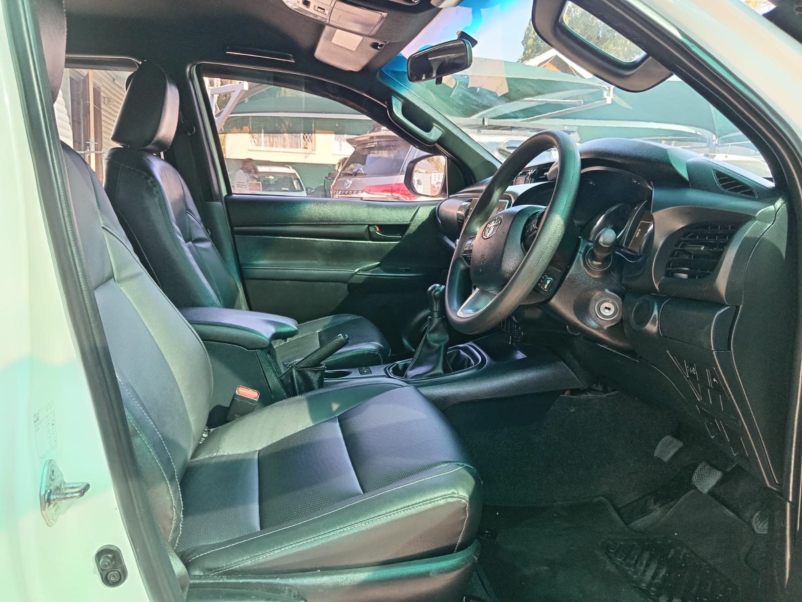 
								2023 TOYOTA HILUX 2.4 GD-6 DOUBLE CAB full									
