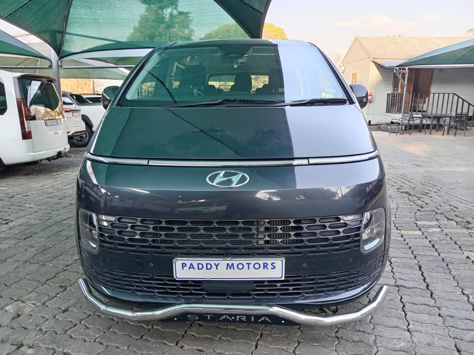 
								2023 Hyundai Staria 2.2D Elite 9-seater Auto full									