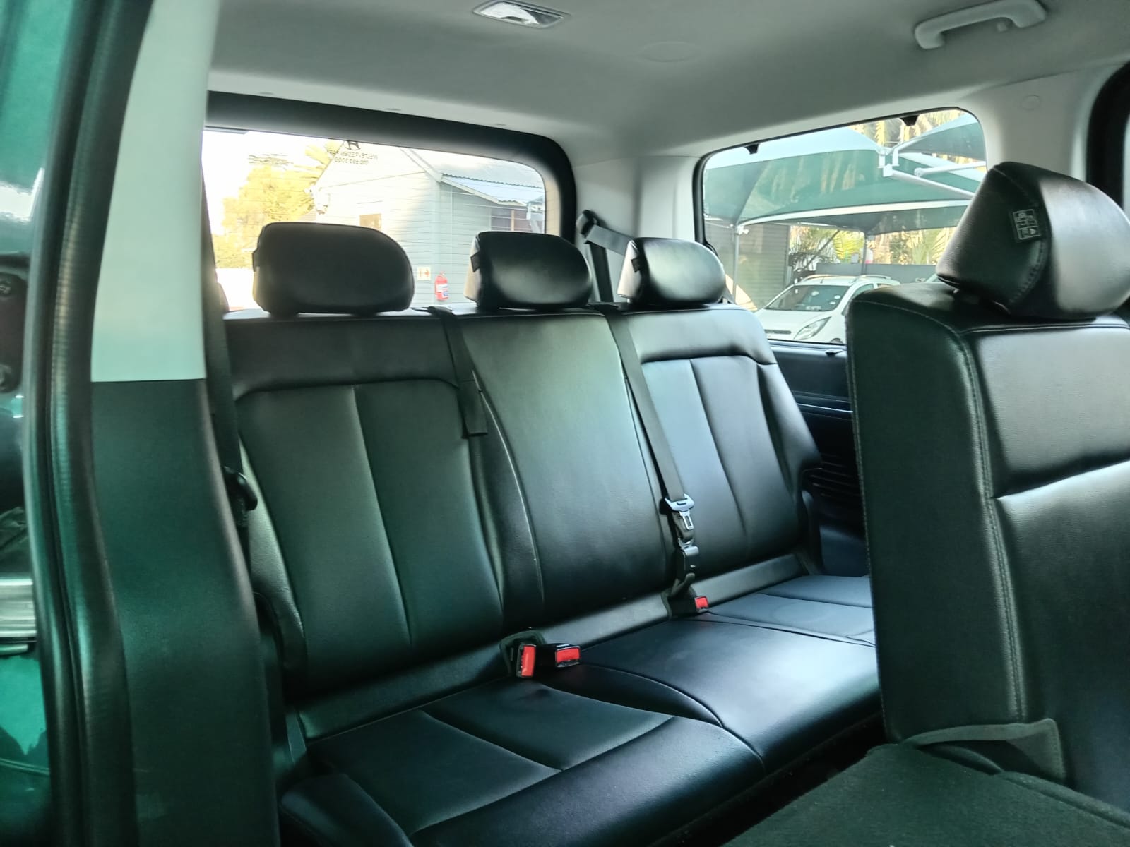 
								2023 Hyundai Staria 2.2D Elite 9-seater Auto full									