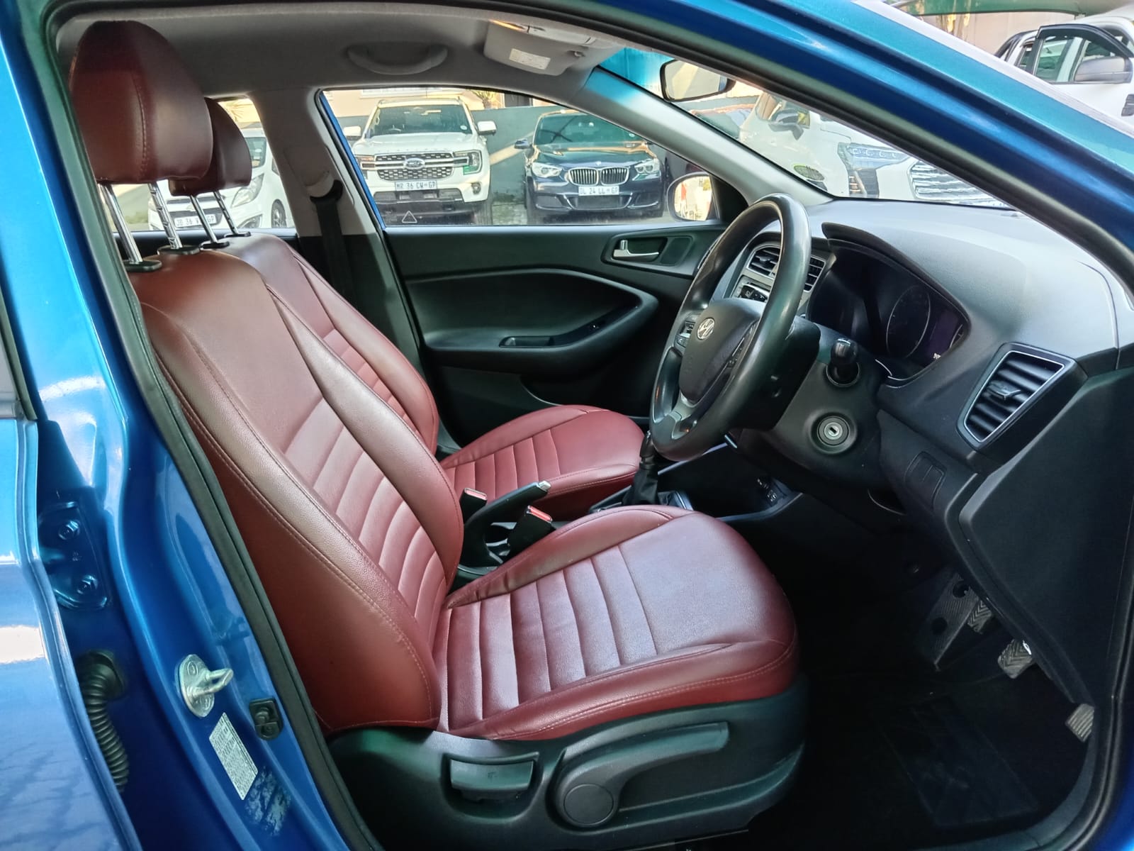 
								2020 Hyundai i20 1.4 Fluid full									