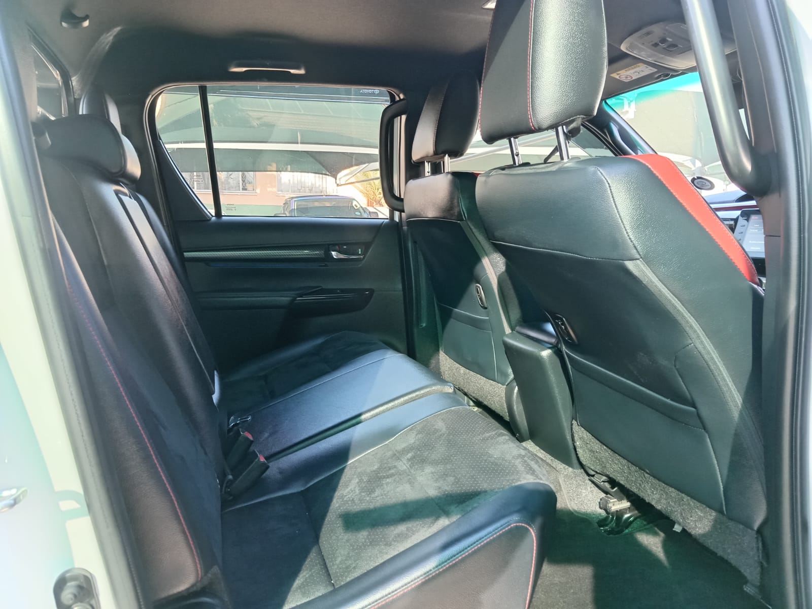 
								2024 Toyota Hilux 2.8GD-6 Double Cab 4×4 GR-Sport full									
